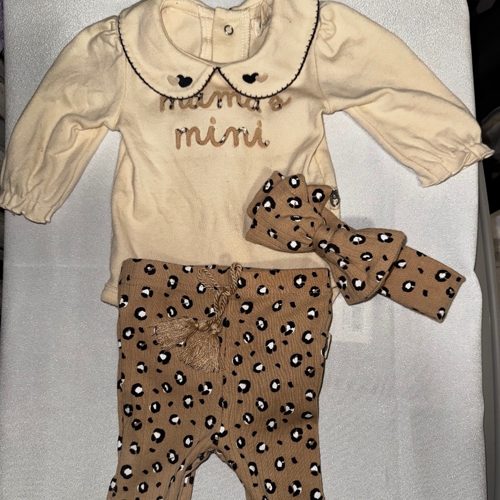 Mama’s Mini Outfit